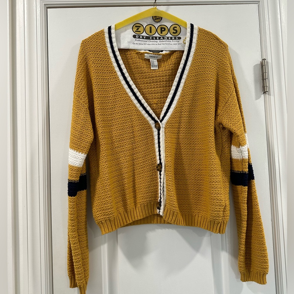 Adorable cardigan